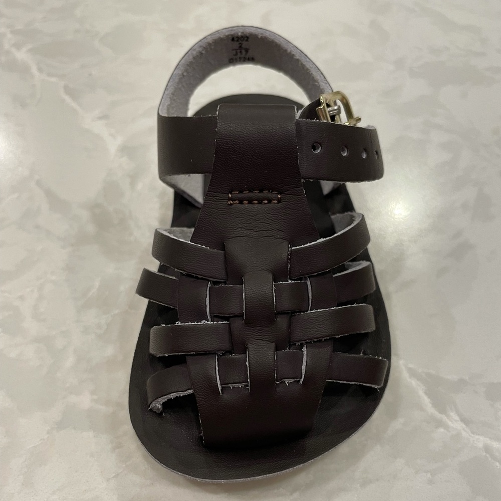 Brand new never worn adorable Sun sans sandals!!!